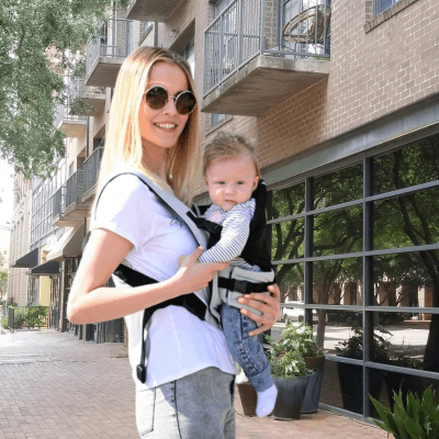 Porte Bébé : l’Art de Garder Bébé Près de Soi, les Mains Libres - Bébé Harmonie