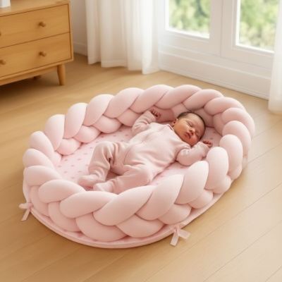 reducteur-de-lit-bebe-tresse-rose